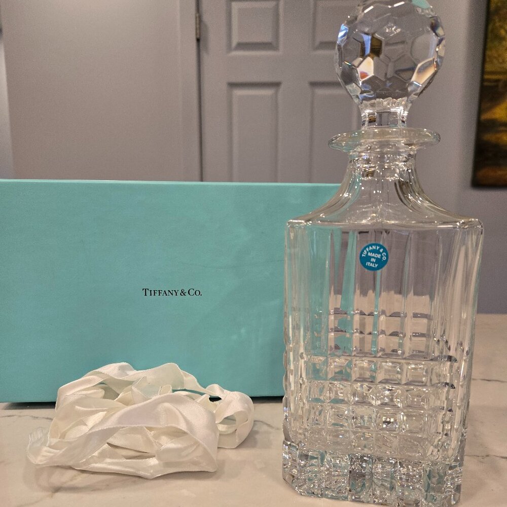 EEUC Tiffany & Co Crystal plaid decanter